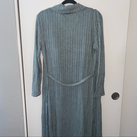 Sage Crop tank and cardigan bundle - Picture 6 of 6